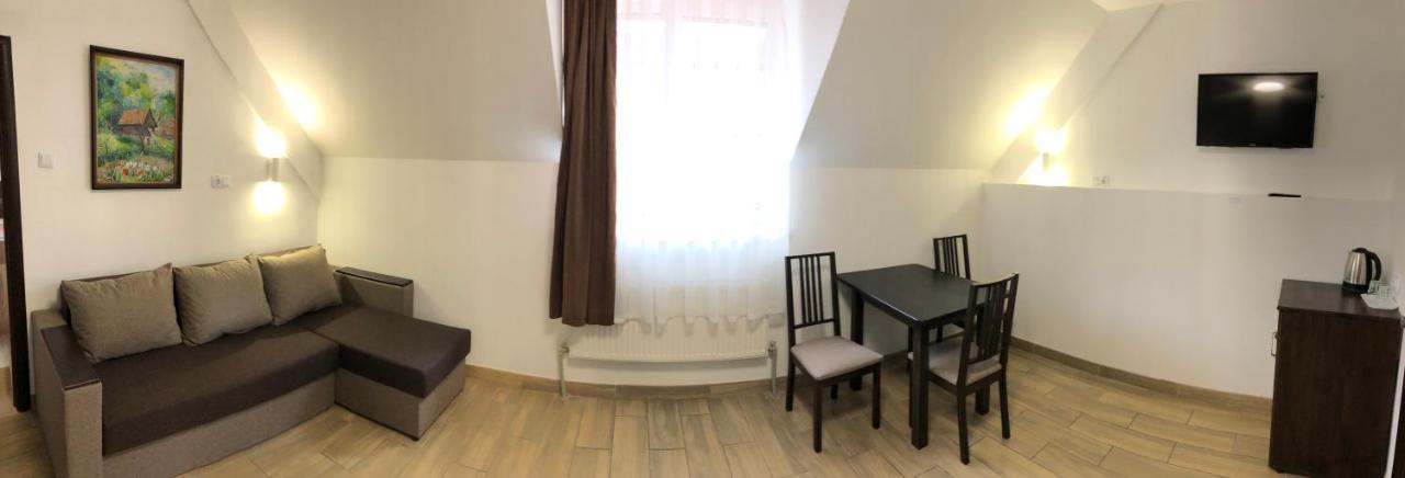 Europa Hotell Rachiv Exteriör bild